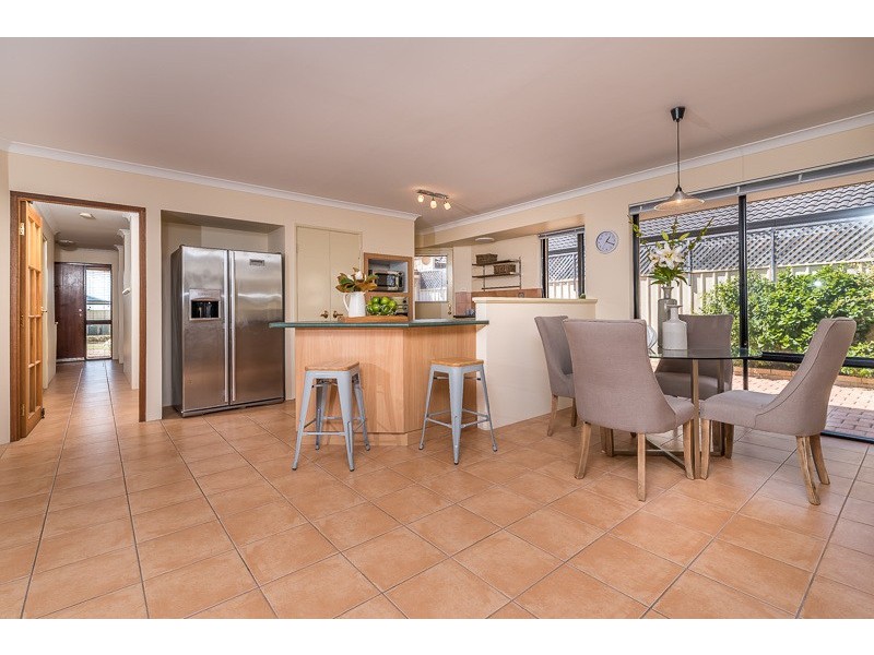 14 Marriot Turn, Currambine WA 6028