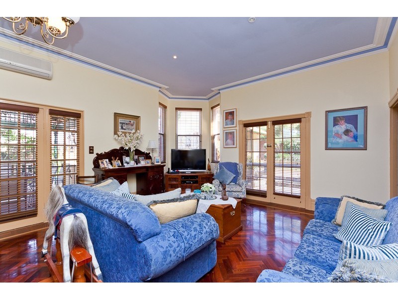 143 Stubbs Terrace, Daglish WA 6008