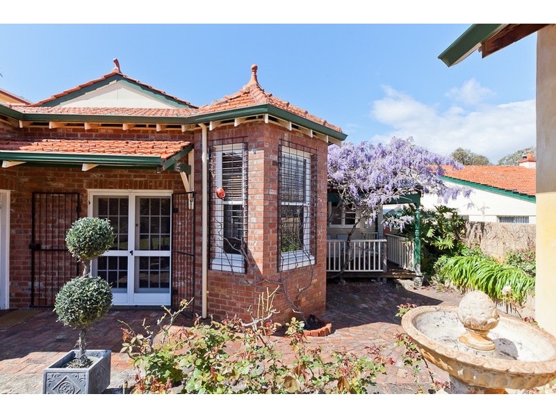 143 Stubbs Terrace, Daglish WA 6008