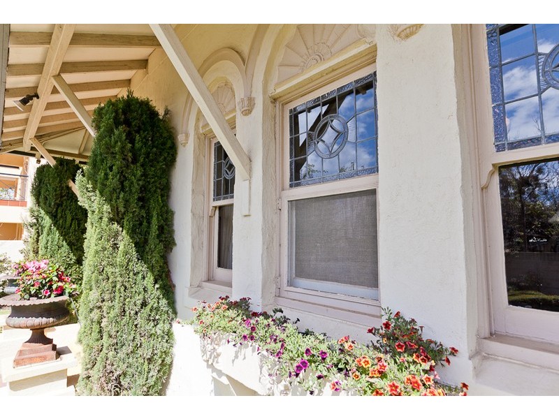 77 Thomas Street, Nedlands WA 6009