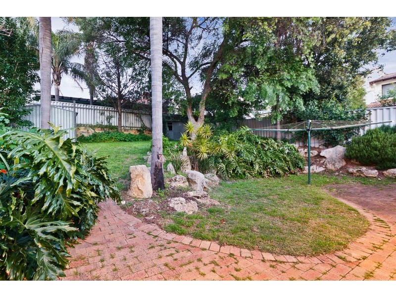 95 Davies Road, Claremont WA 6010