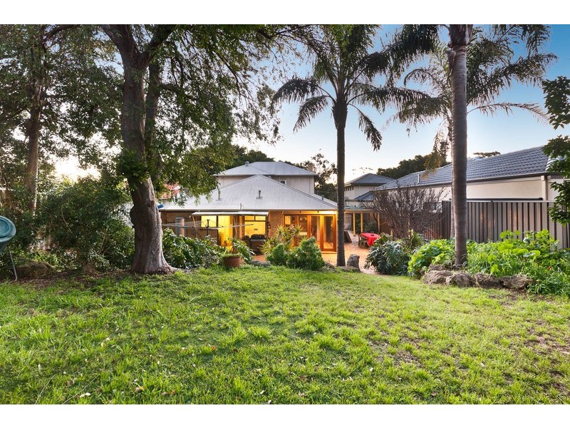 95 Davies Road, Claremont WA 6010