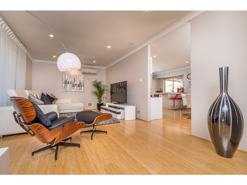 4 Barham Mews, Currambine WA 6028