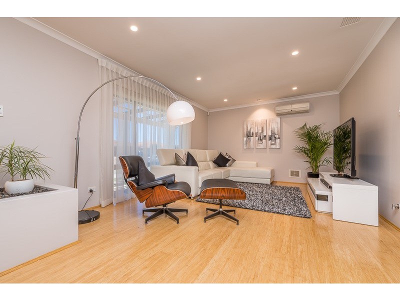 4 Barham Mews, Currambine WA 6028