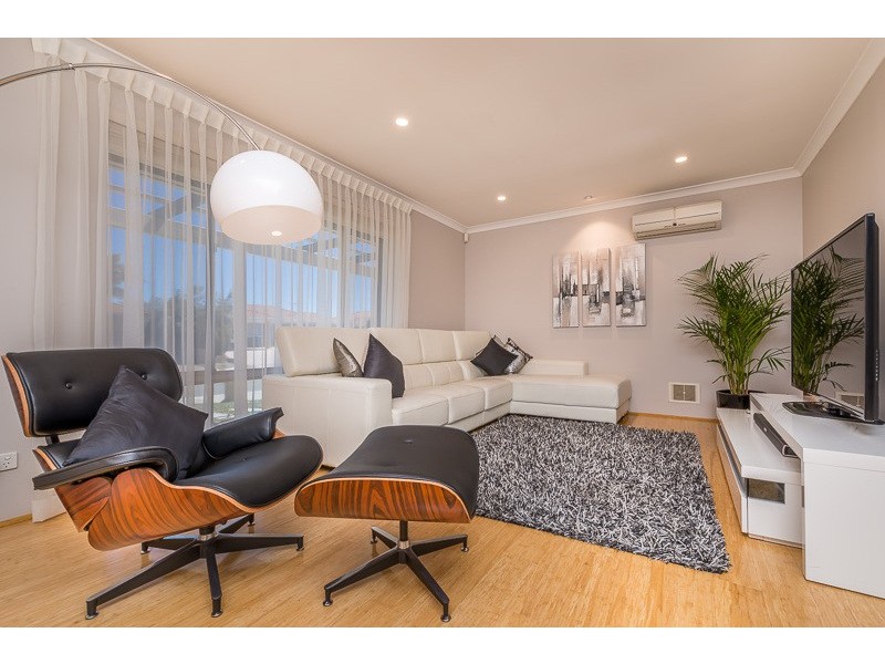 4 Barham Mews, Currambine WA 6028