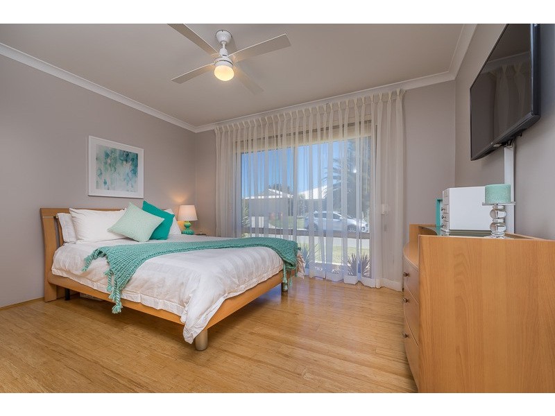 4 Barham Mews, Currambine WA 6028