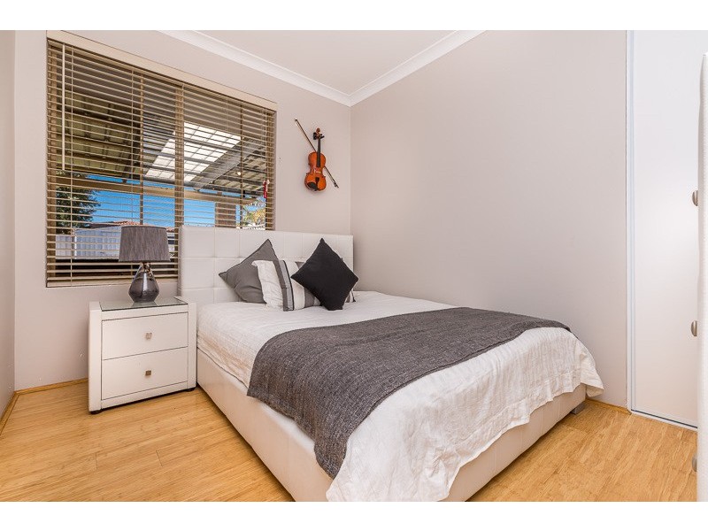 4 Barham Mews, Currambine WA 6028