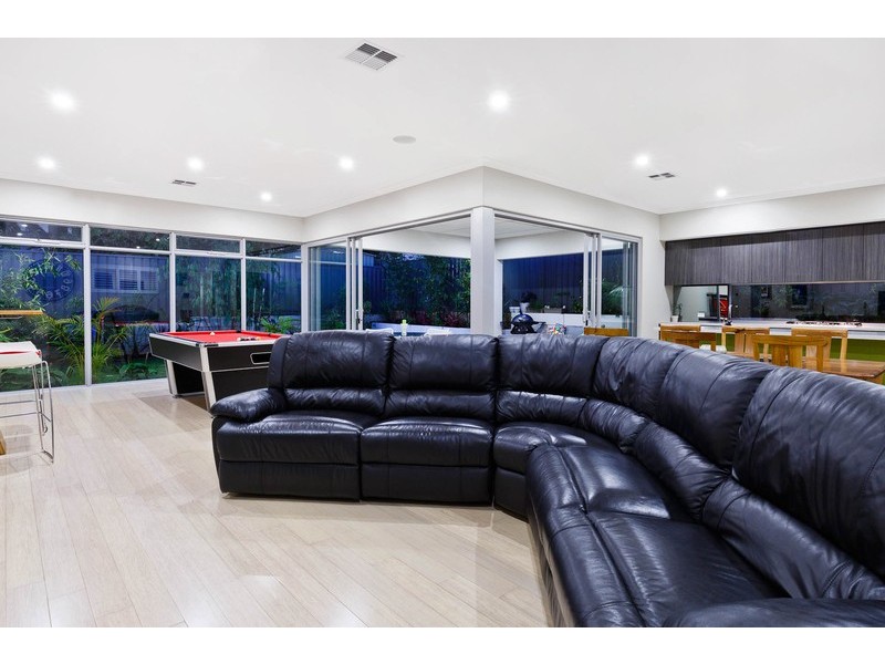 13 North Street, Swanbourne WA 6010