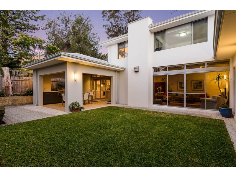 21A Chiswick Street, Wembley Downs WA 6019