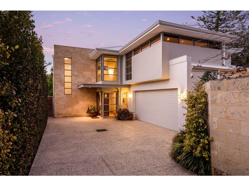 21A Chiswick Street, Wembley Downs WA 6019