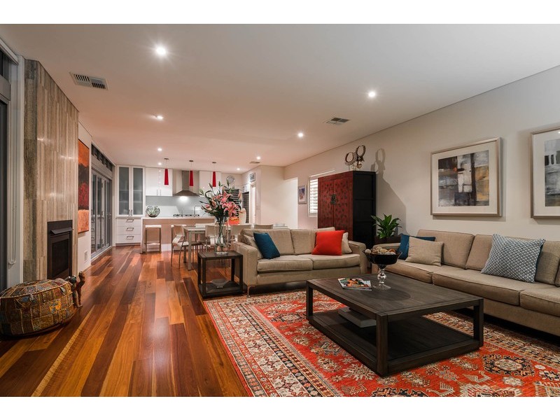 21A Chiswick Street, Wembley Downs WA 6019