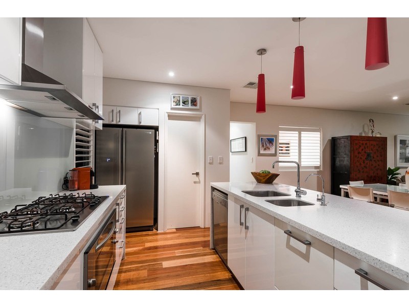21A Chiswick Street, Wembley Downs WA 6019