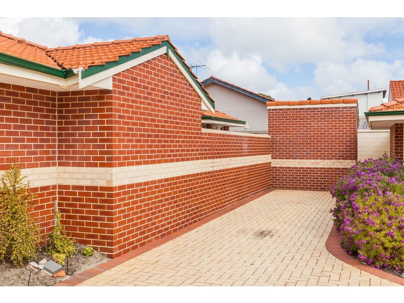 4/15 Archibald Road, Balcatta WA 6021