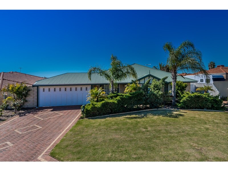 19 Glenfine Way, Carramar WA 6031