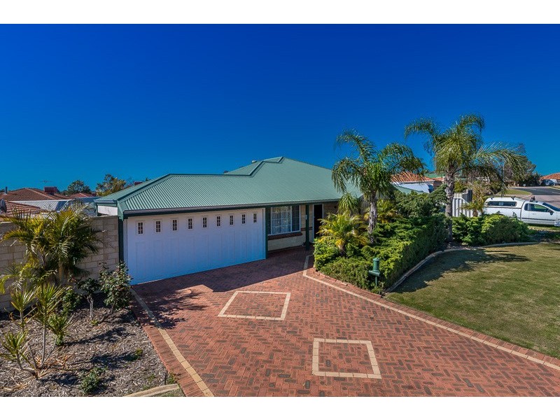 19 Glenfine Way, Carramar WA 6031