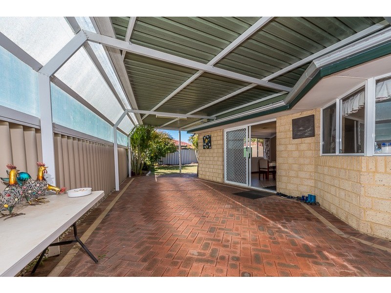 19 Glenfine Way, Carramar WA 6031