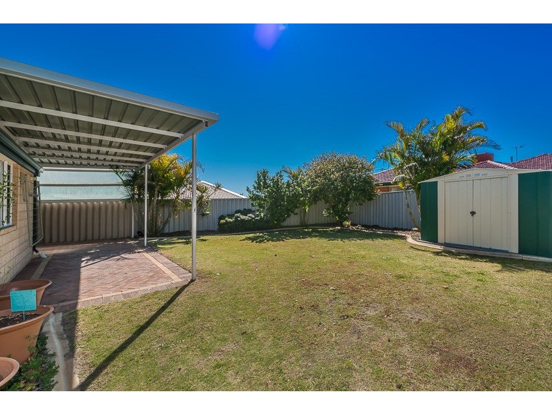 19 Glenfine Way, Carramar WA 6031