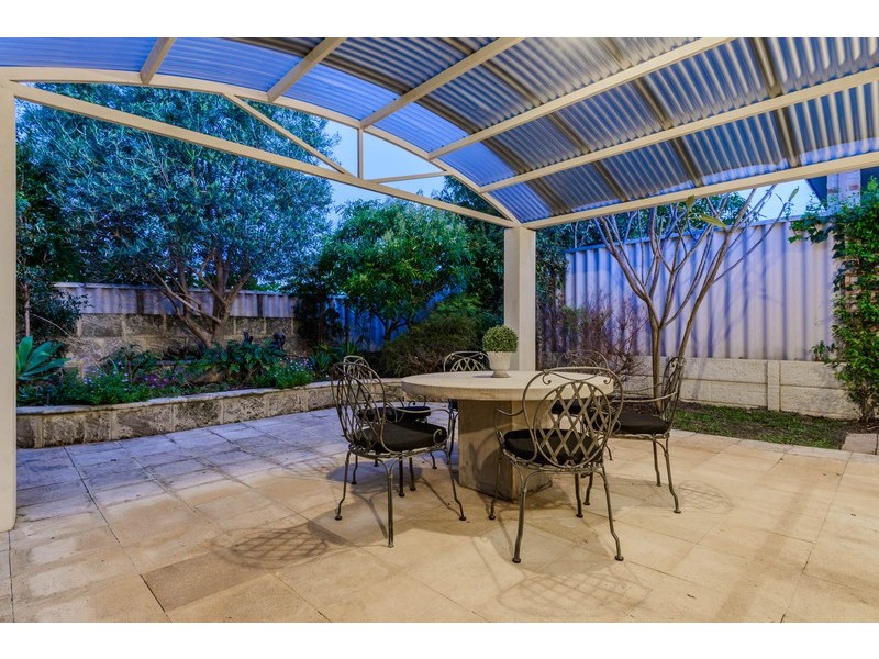 8A Lantana Avenue, Mount Claremont WA 6010