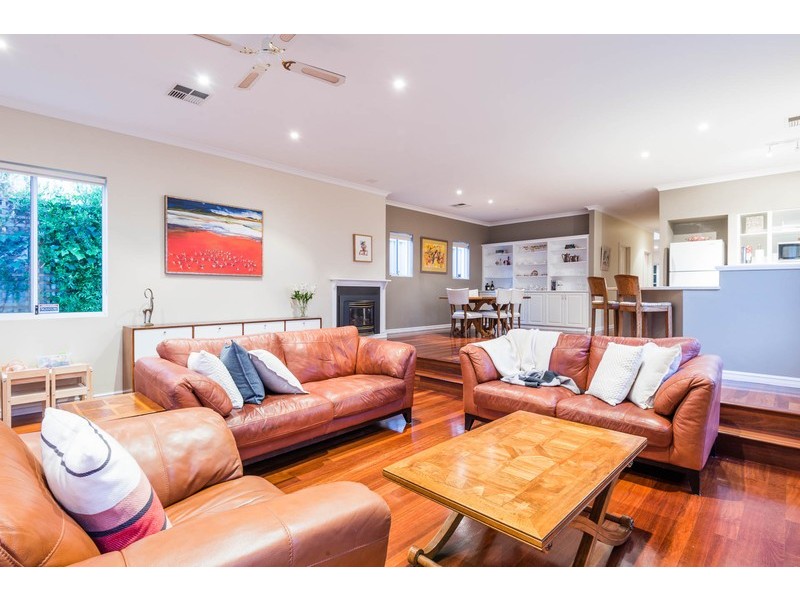 8A Lantana Avenue, Mount Claremont WA 6010