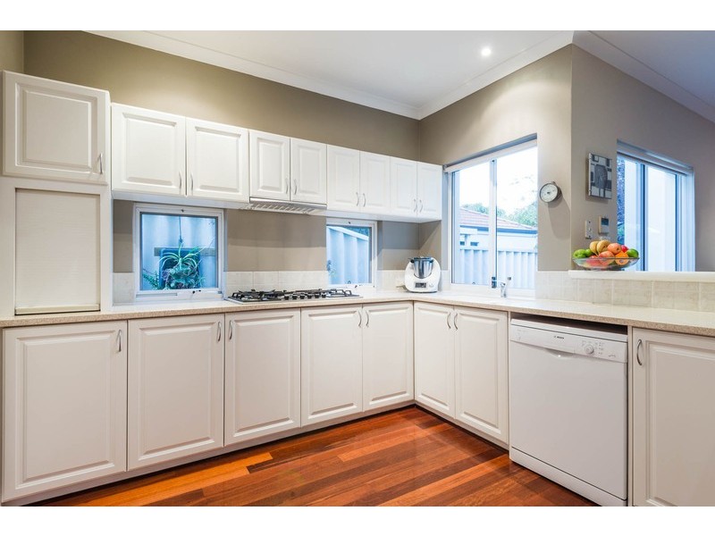 8A Lantana Avenue, Mount Claremont WA 6010