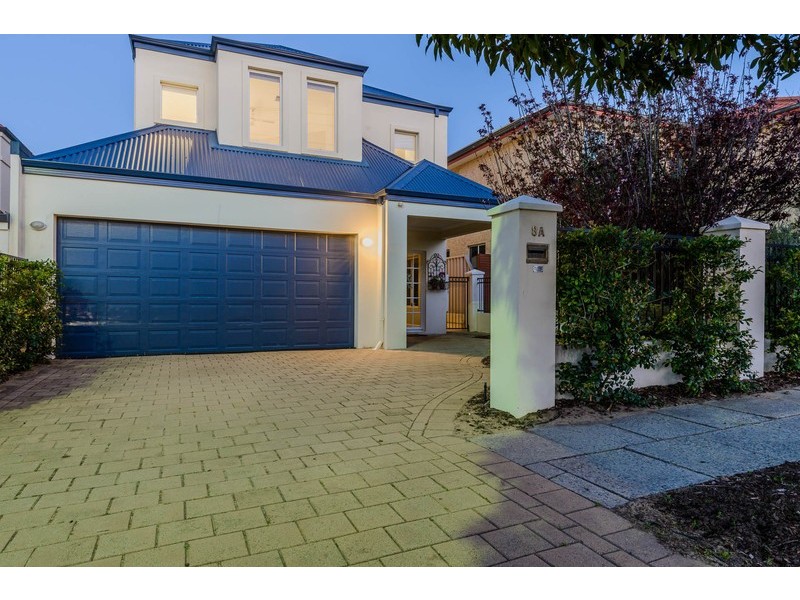 8A Lantana Avenue, Mount Claremont WA 6010