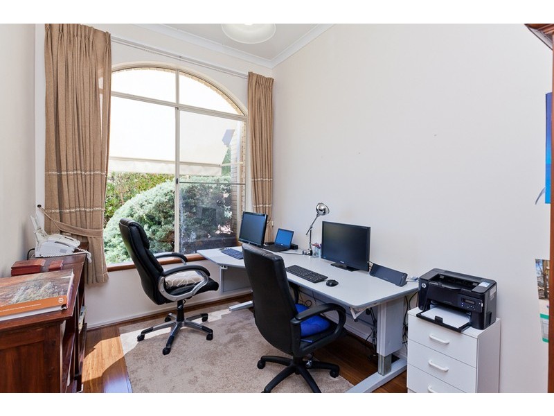 12 St Johns Wood Boulevard, Mount Claremont WA 6010