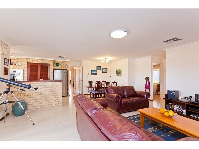 12 St Johns Wood Boulevard, Mount Claremont WA 6010