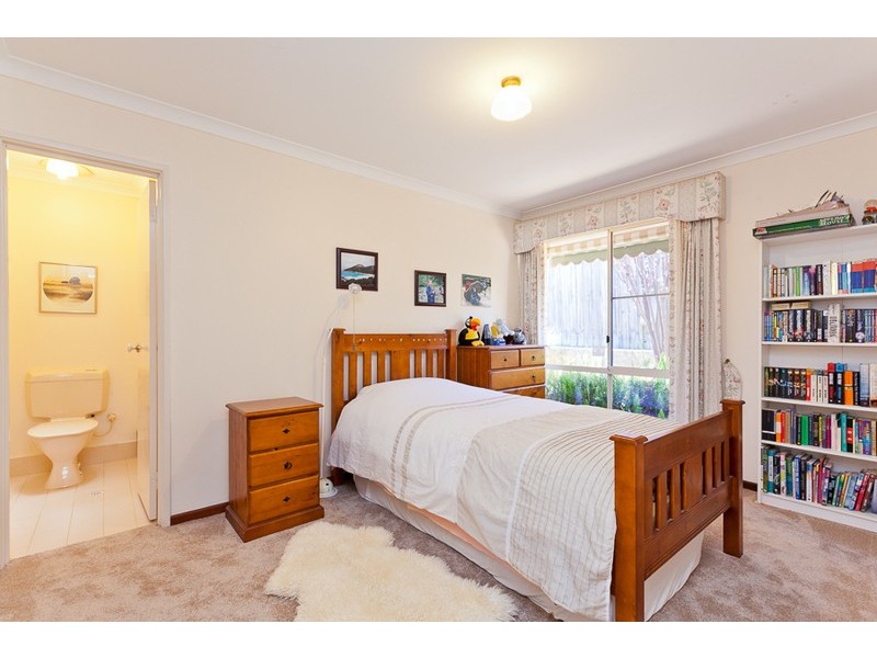 12 St Johns Wood Boulevard, Mount Claremont WA 6010