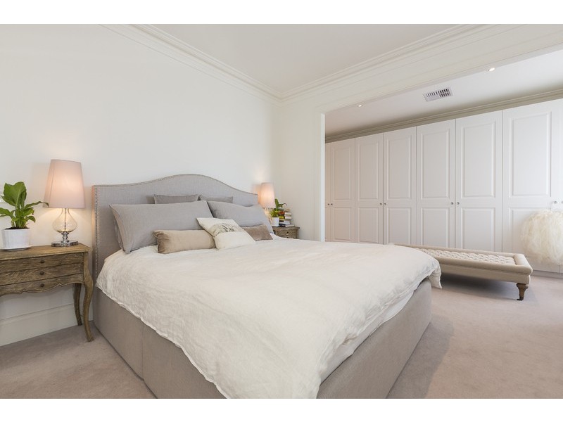 77 Rosewood Avenue, Woodlands WA 6018