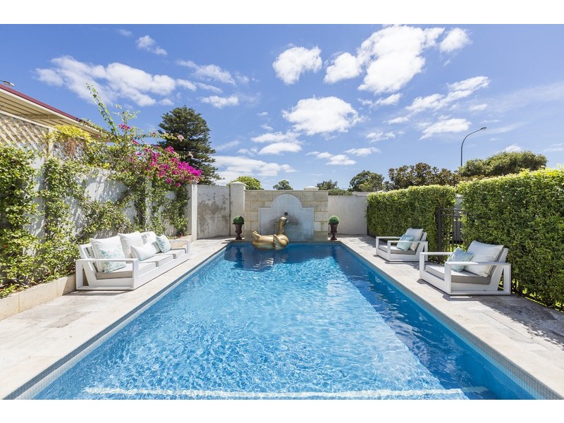 77 Rosewood Avenue, Woodlands WA 6018