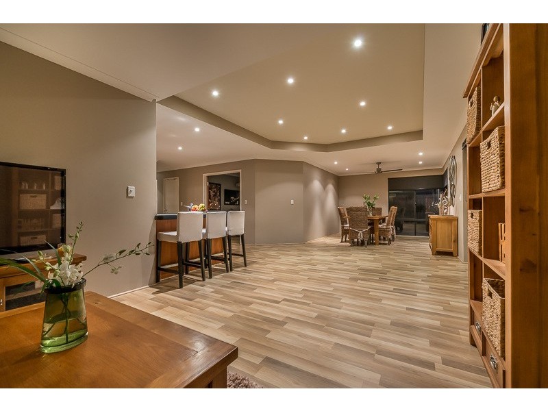 14 Bonita Way, Tapping WA 6065