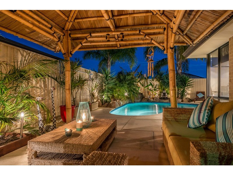 14 Bonita Way, Tapping WA 6065