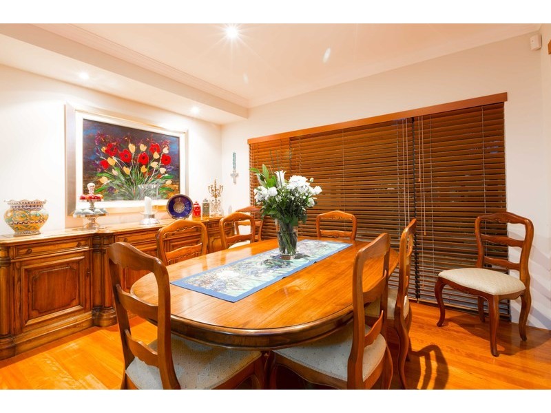 8 Blenheim Lane, Mount Claremont WA 6010