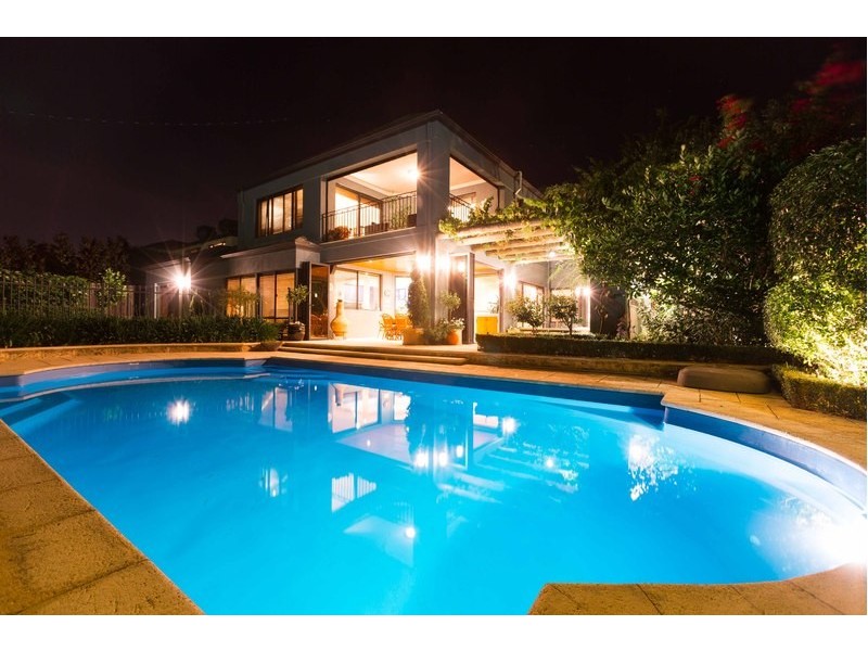 8 Blenheim Lane, Mount Claremont WA 6010