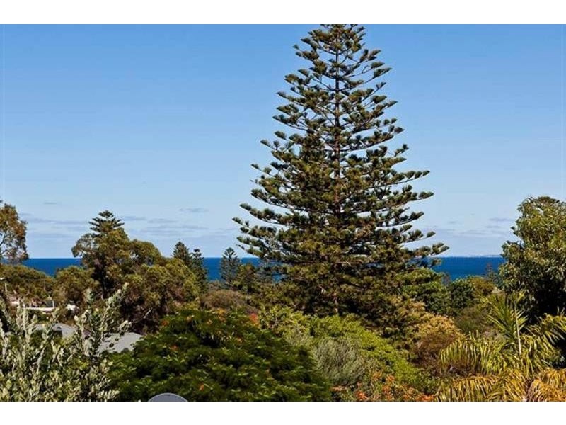 26 Hovea Crescent, City Beach WA 6015