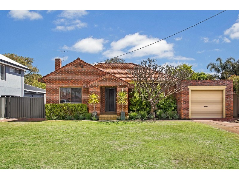 13 South Banff Road, Floreat WA 6014
