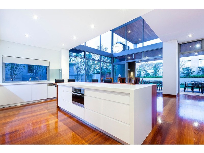 20 Osborne Parade, Claremont WA 6010