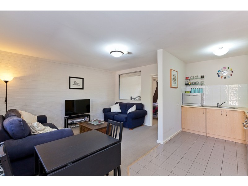 2/288 Ravenscar Street, Doubleview WA 6018