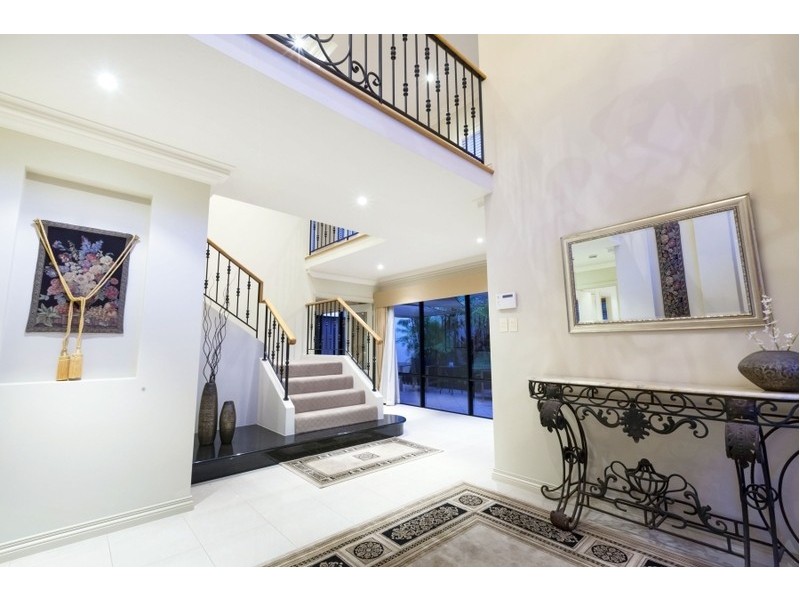 10 Hutchinson Avenue, Mosman Park WA 6012