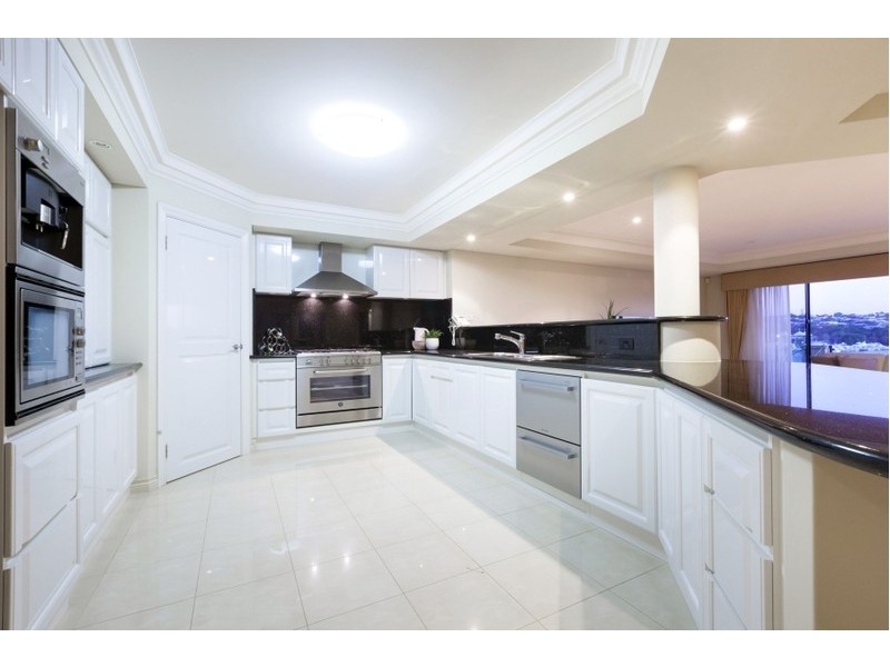 10 Hutchinson Avenue, Mosman Park WA 6012