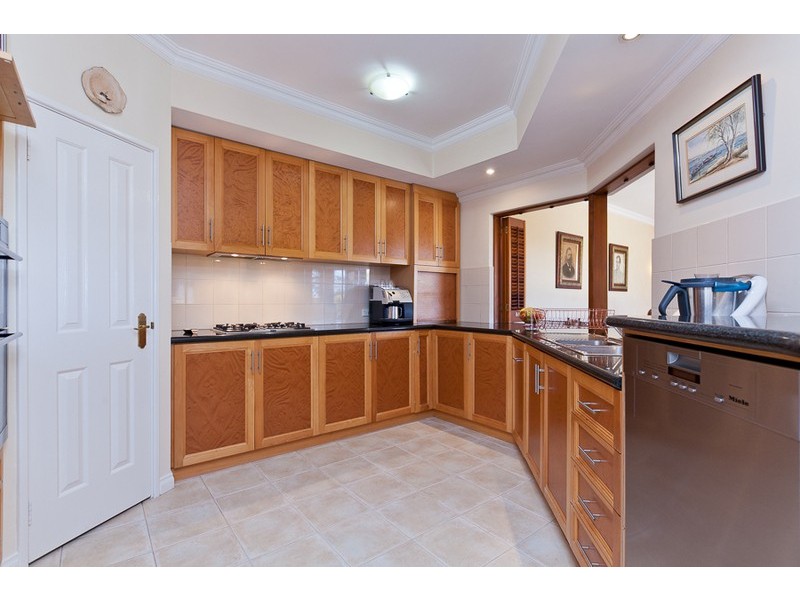 5 Waugh Street, Mount Pleasant WA 6153