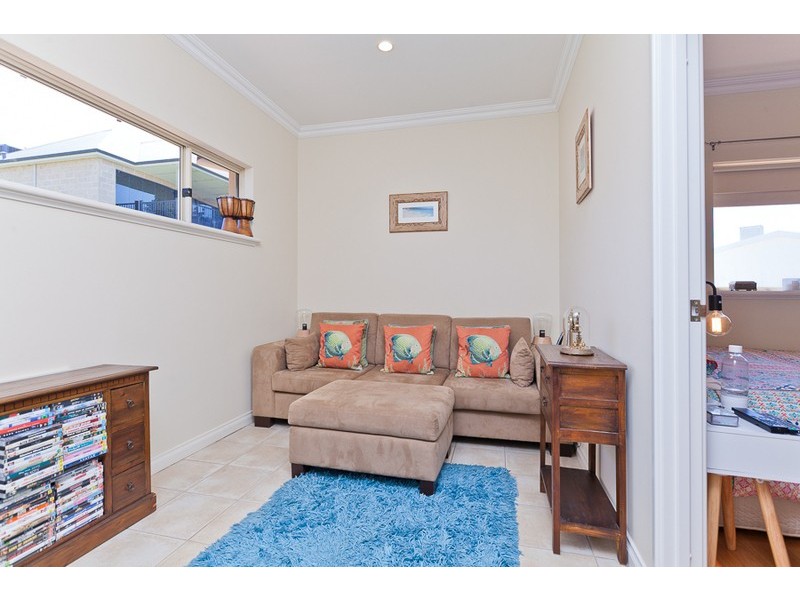 5 Waugh Street, Mount Pleasant WA 6153