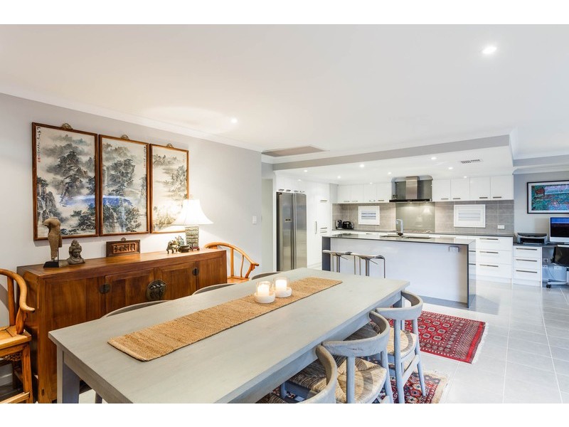 6 Barrow Court, Mount Claremont WA 6010