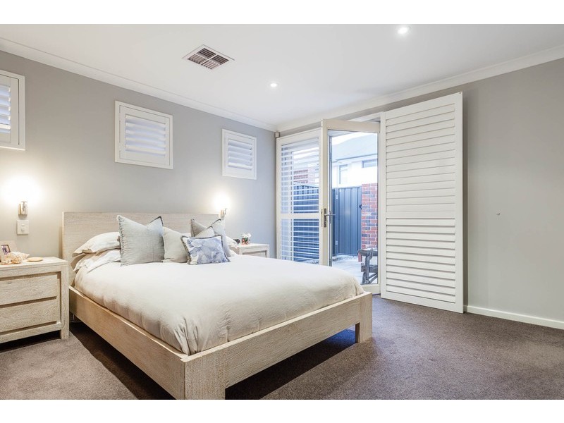 6 Barrow Court, Mount Claremont WA 6010