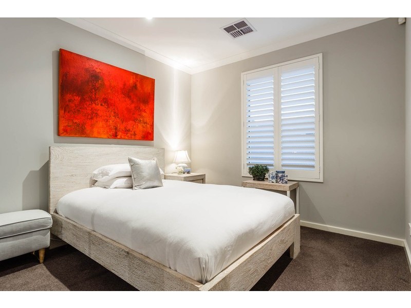 6 Barrow Court, Mount Claremont WA 6010