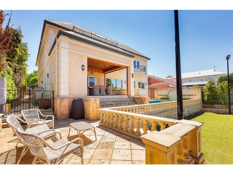 58 Watkins Road, Dalkeith WA 6009