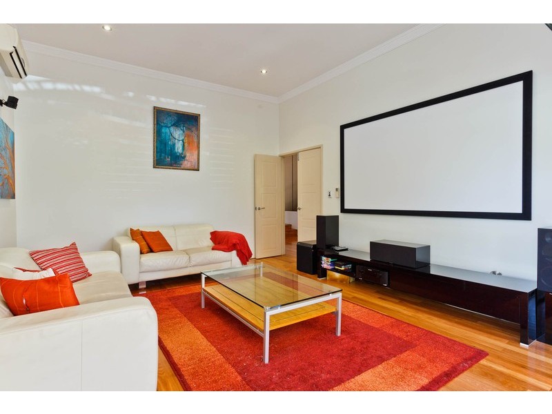 7 Knight Street, Wembley Downs WA 6019