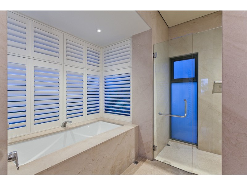 35 Jutland Parade, Dalkeith WA 6009