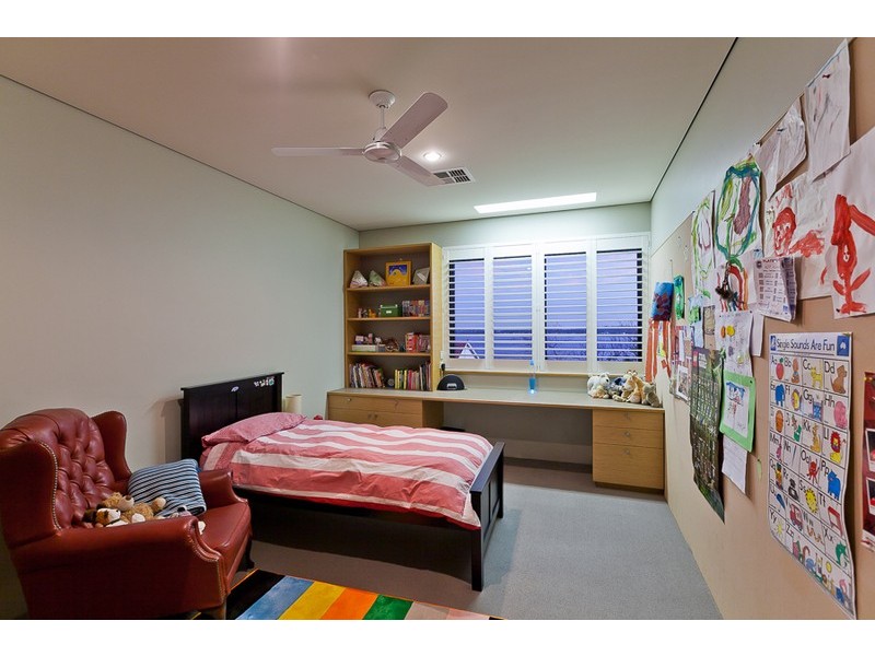 35 Jutland Parade, Dalkeith WA 6009