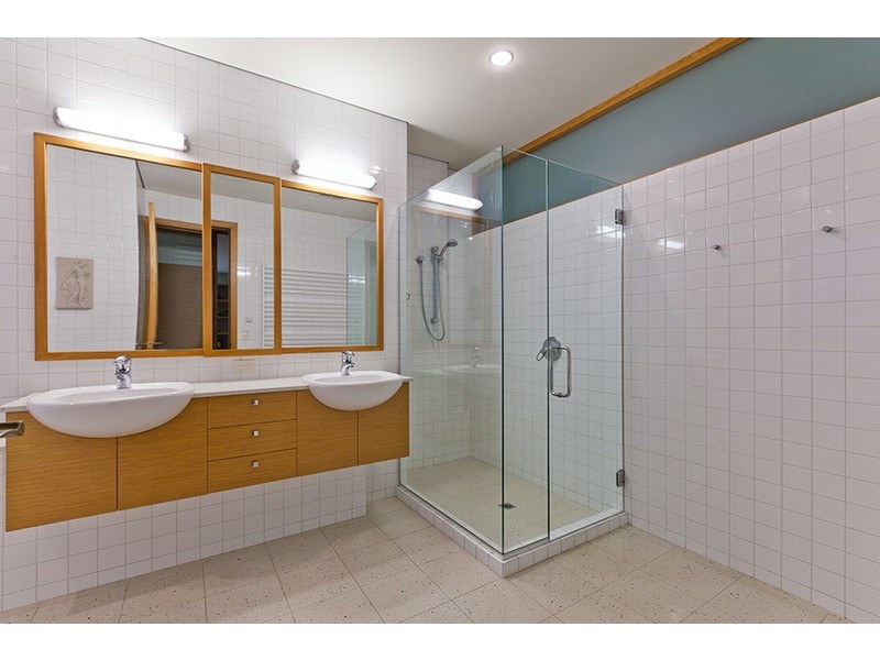 35 Jutland Parade, Dalkeith WA 6009